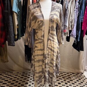 Gimmicks by BKE Tie-Dye Cardigan in Cream and Gray